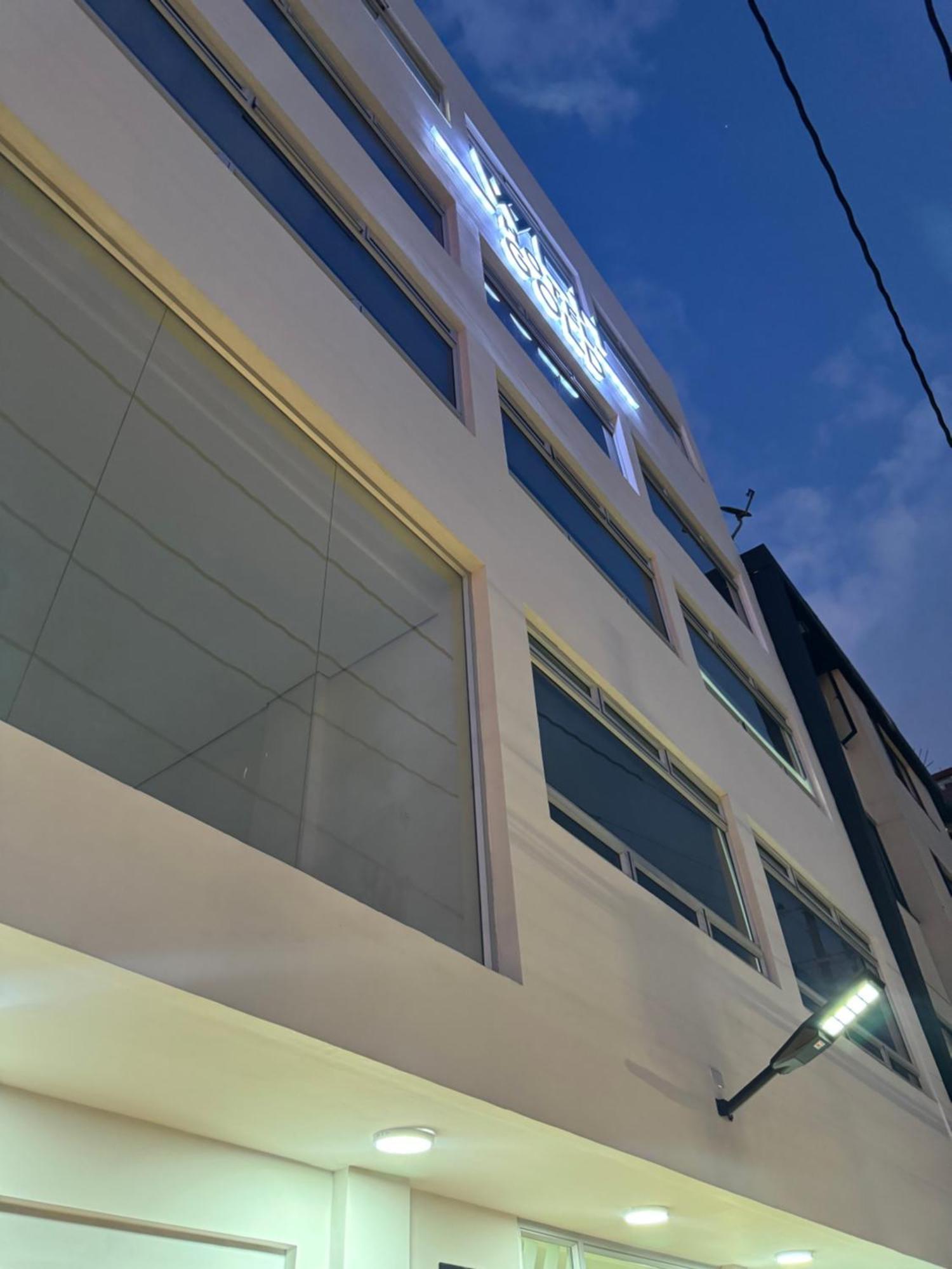 Hotel Wlh Gold โบโกตา ภายนอก รูปภาพ