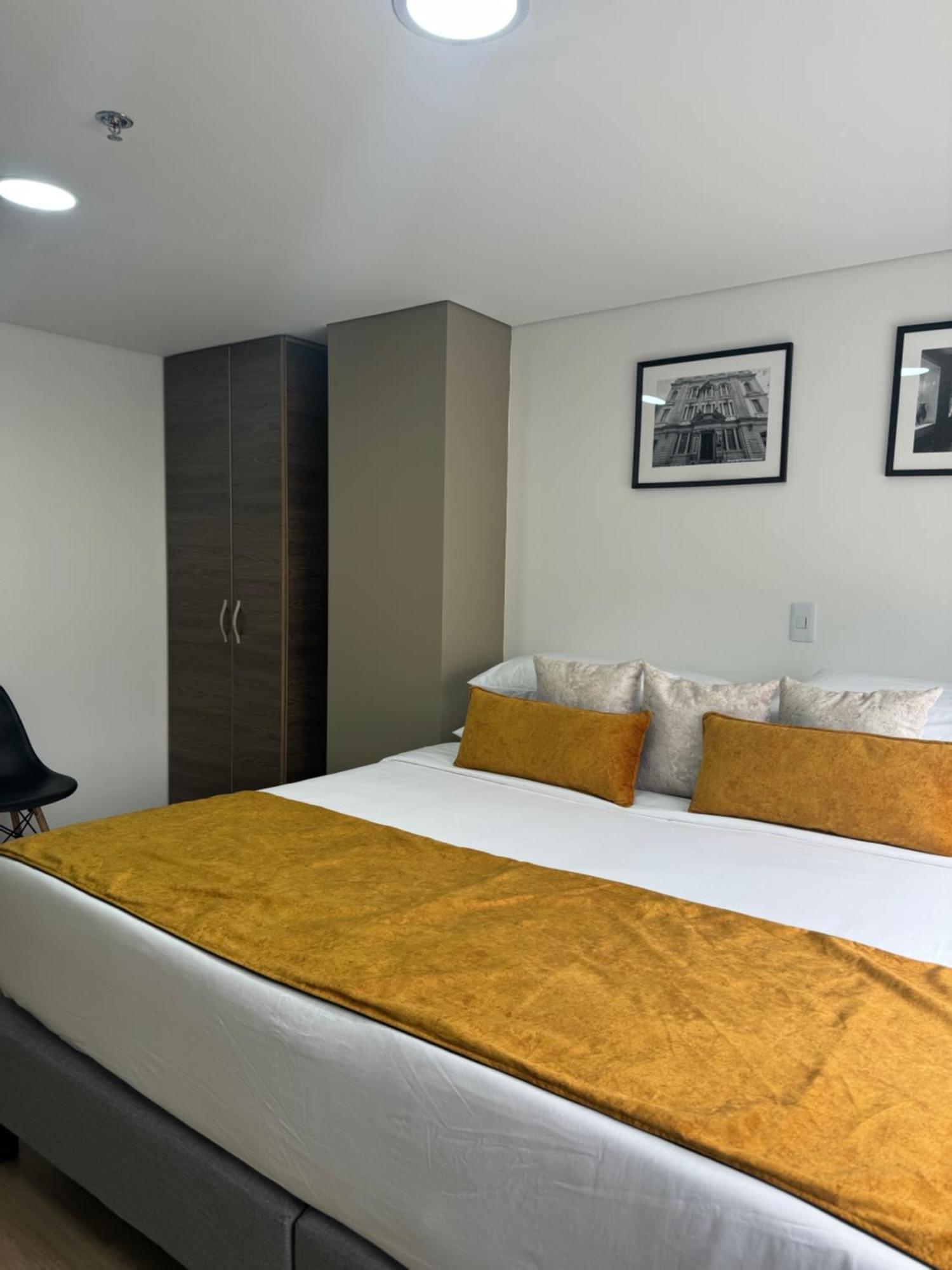 Hotel Wlh Gold โบโกตา ภายนอก รูปภาพ
