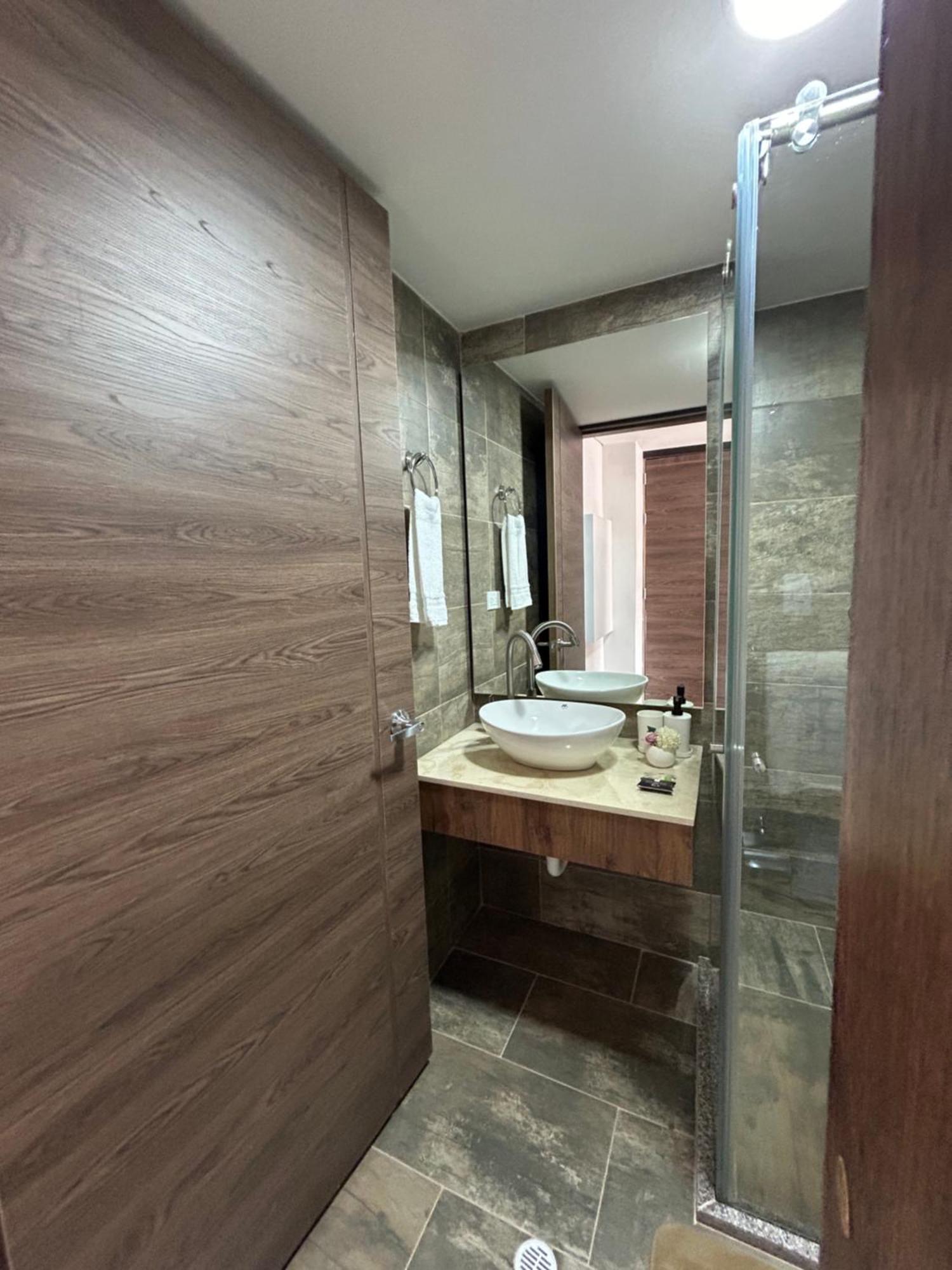Hotel Wlh Gold โบโกตา ภายนอก รูปภาพ