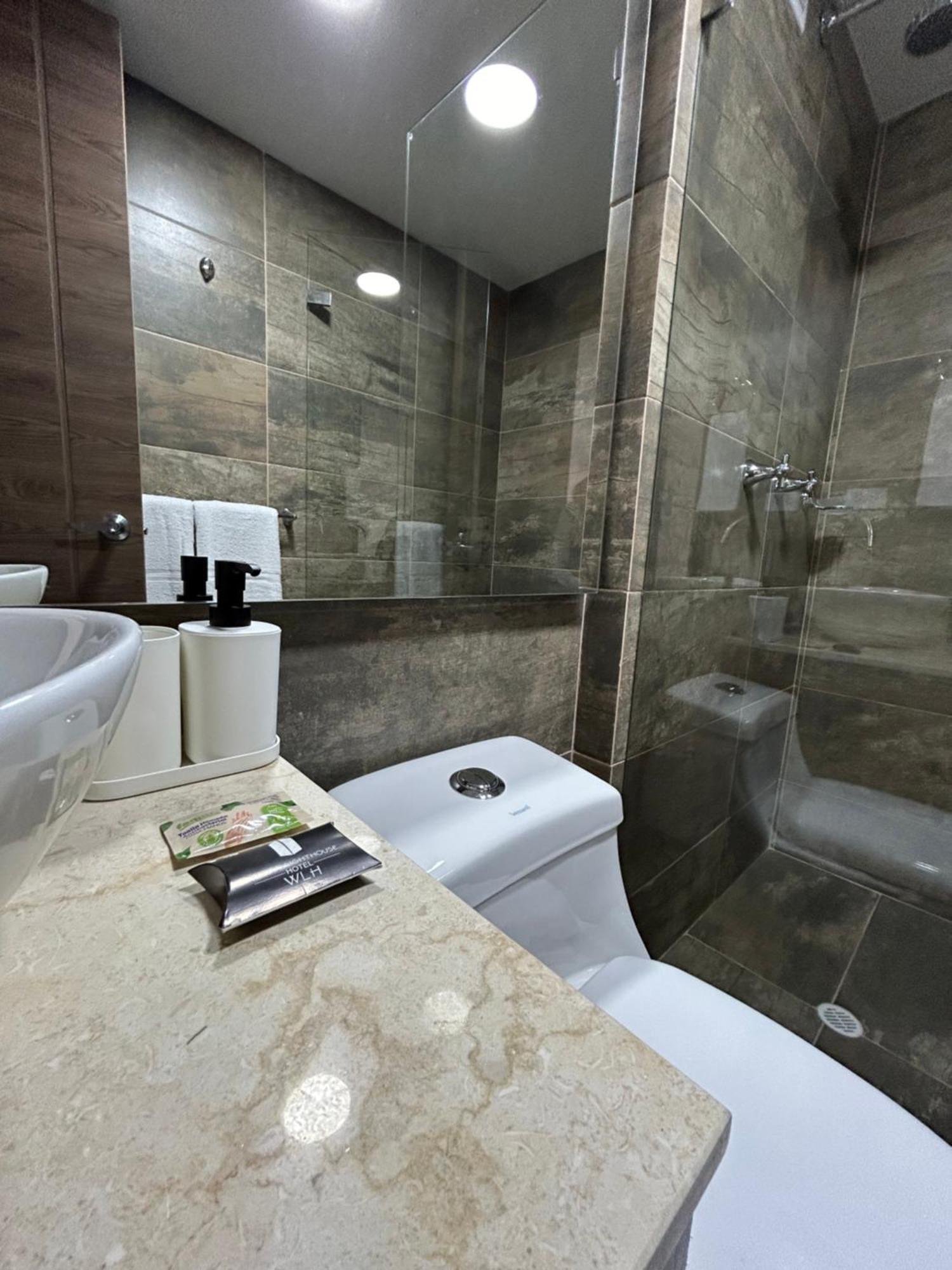 Hotel Wlh Gold โบโกตา ภายนอก รูปภาพ