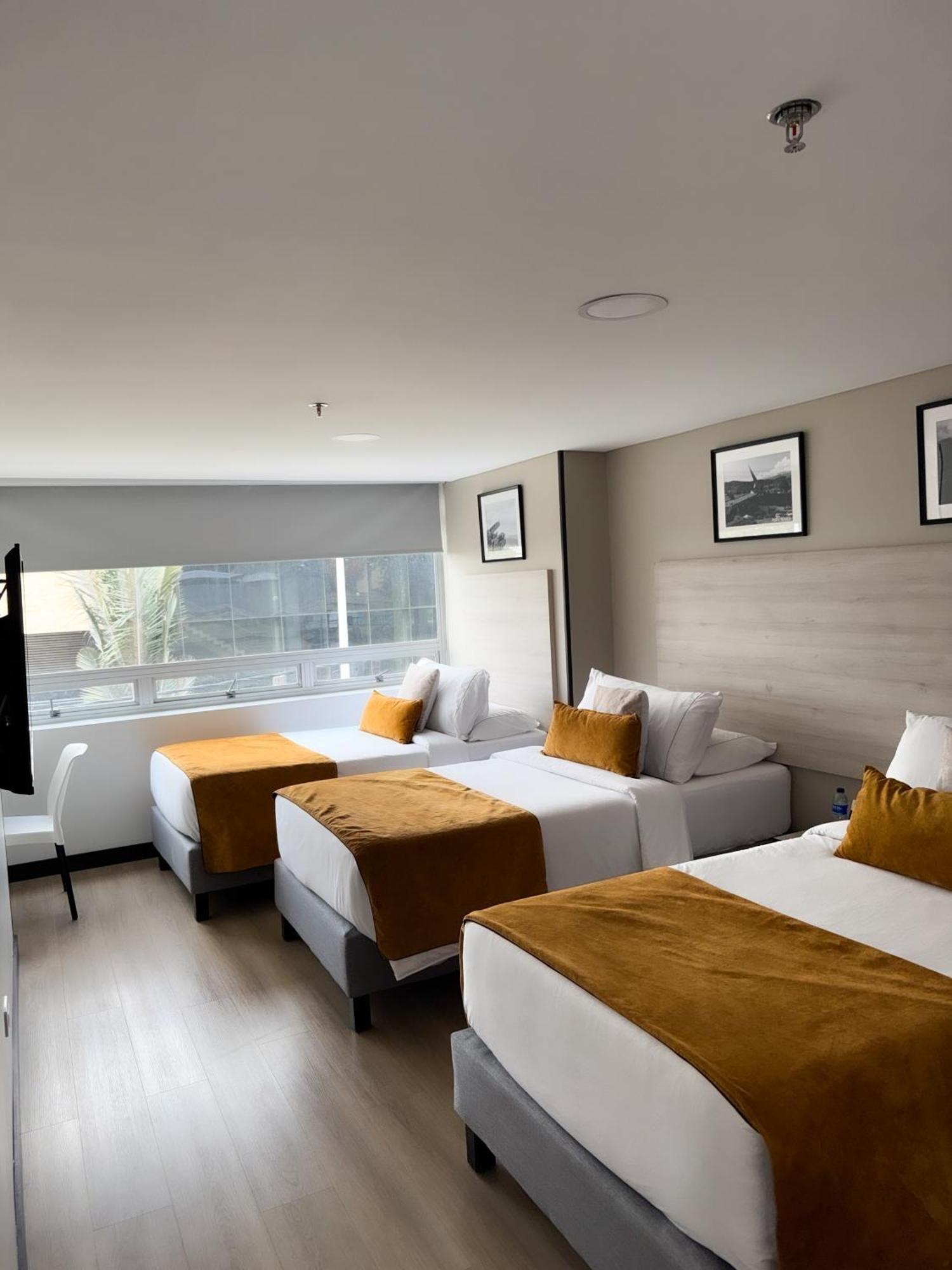 Hotel Wlh Gold โบโกตา ภายนอก รูปภาพ