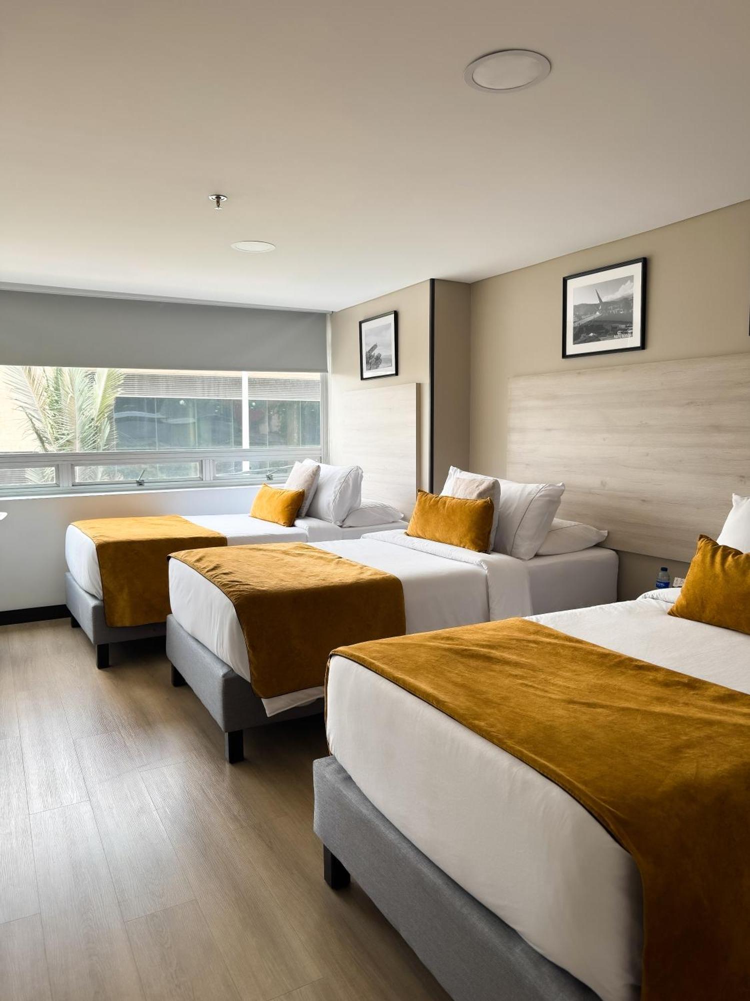 Hotel Wlh Gold โบโกตา ภายนอก รูปภาพ