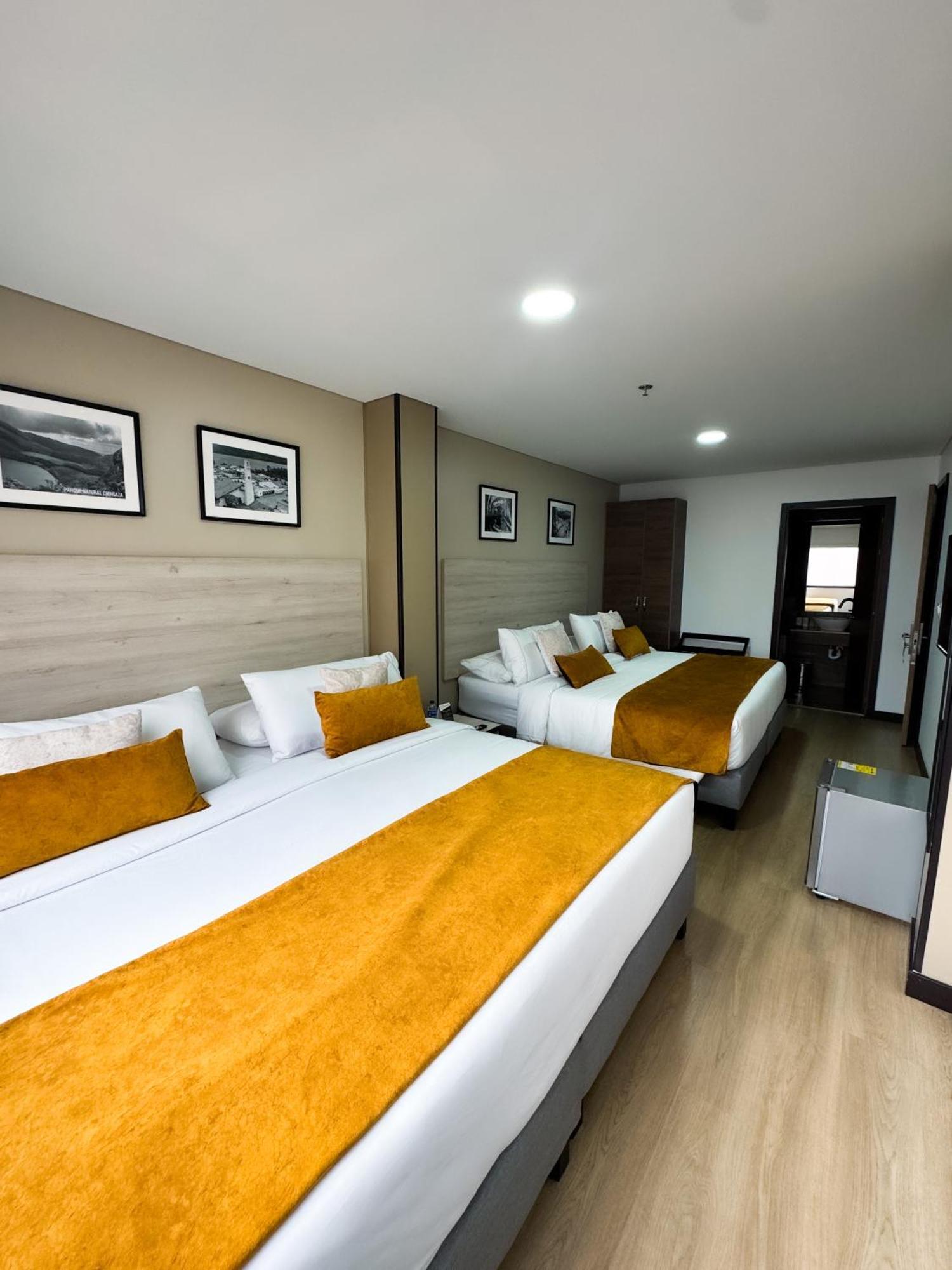 Hotel Wlh Gold โบโกตา ภายนอก รูปภาพ